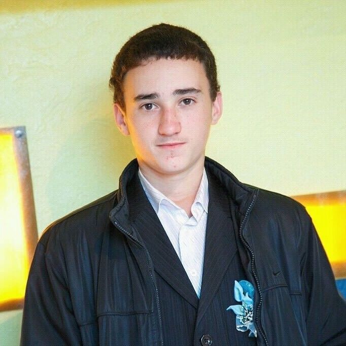  ,   Valera, 28 ,   
