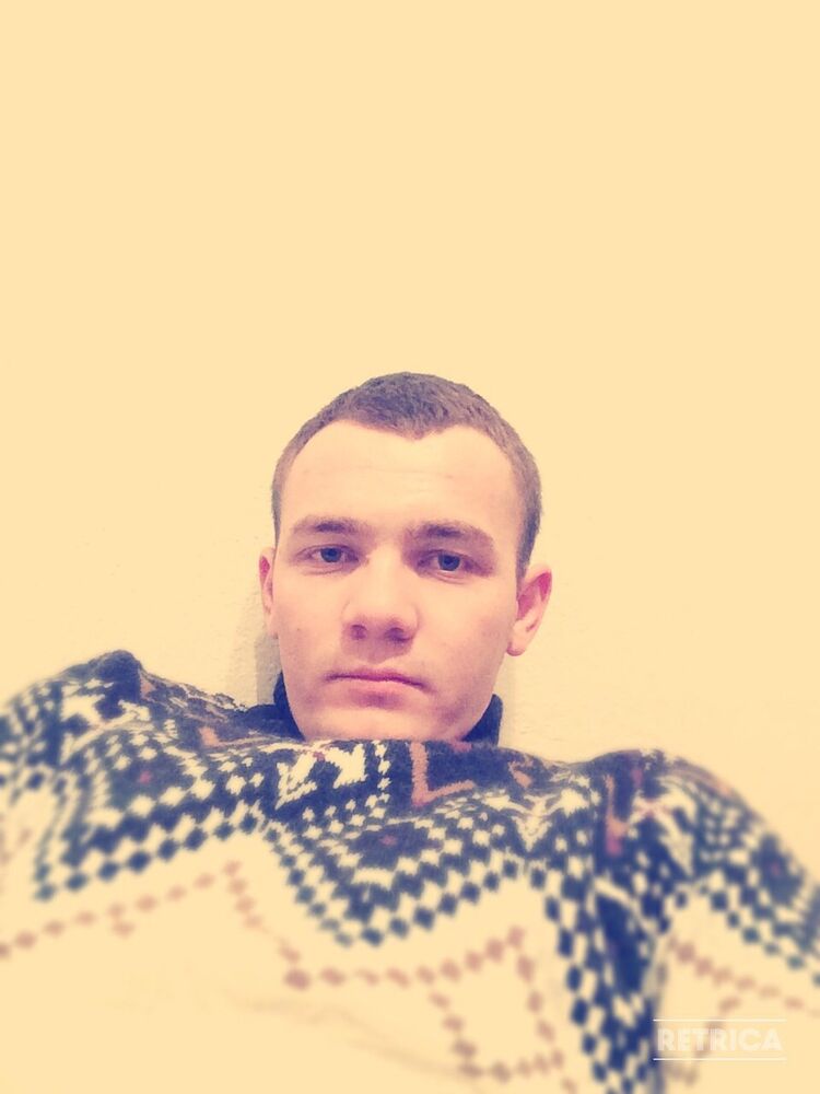  5842677  Maks, 35 ,    