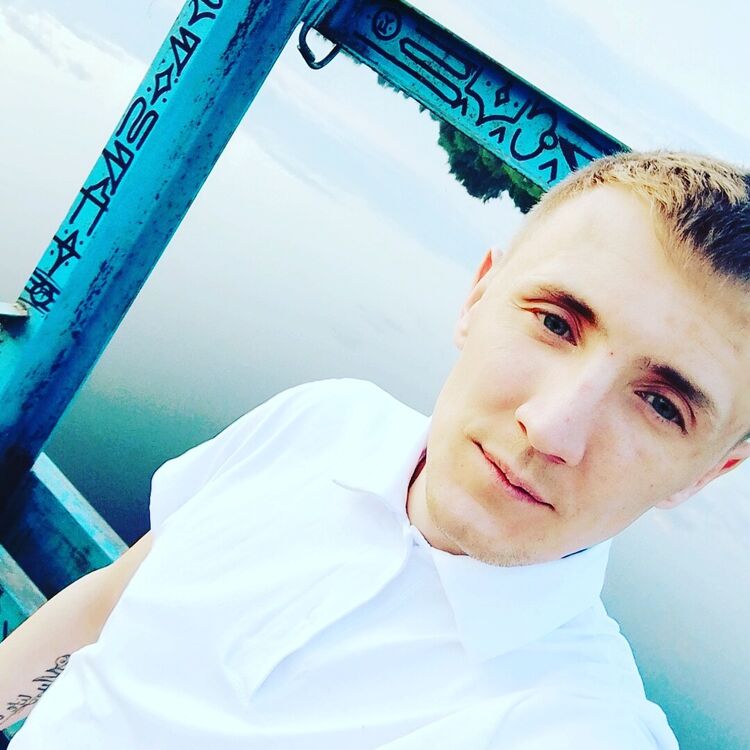  38040627  Dzhoni, 30 ,    