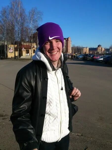  ,   Viktor, 33 ,   ,   , c , 