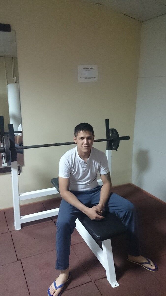  6522487  Kairat, 40 ,    