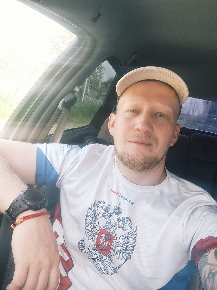  52406747  Alex, 29 ,    