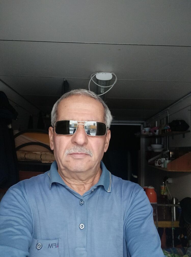  47150597  , 63 ,    