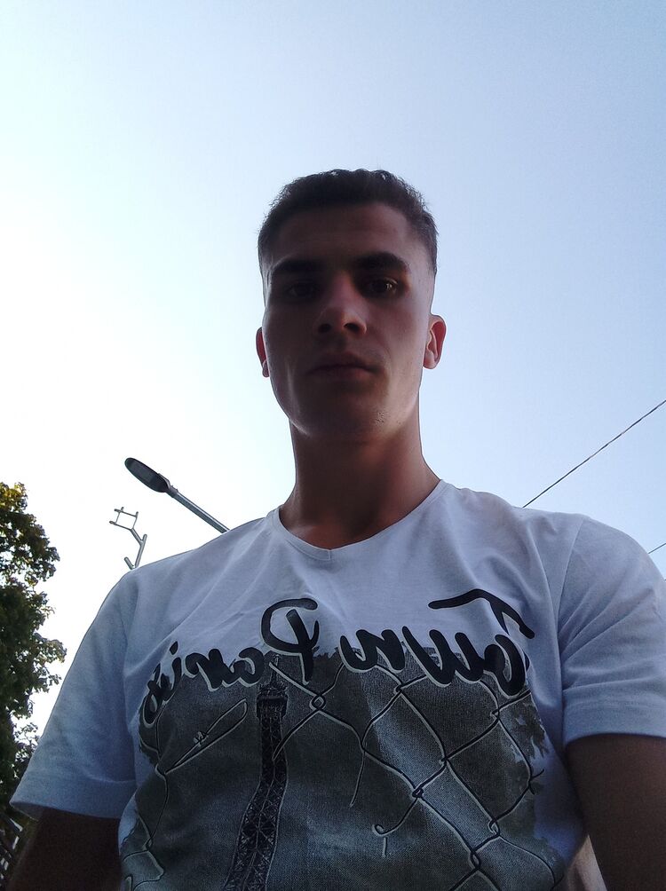  ,   Andrei, 23 ,   ,   