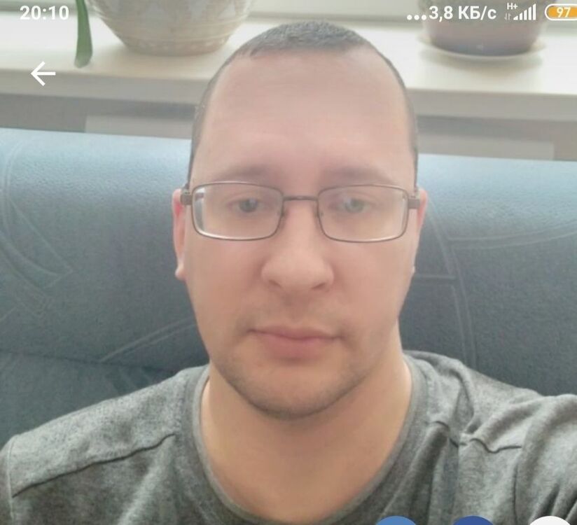  18858047  , 41 ,     