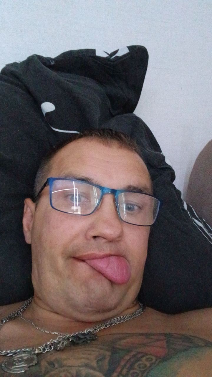  44959717  Vadim Serov, 45 ,    
