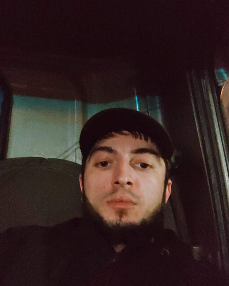  -,   Ruslan, 32 ,   ,   