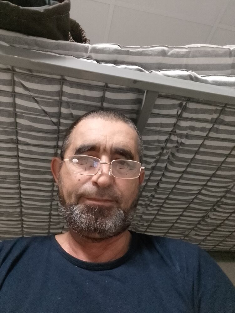  30773547  , 61 ,    