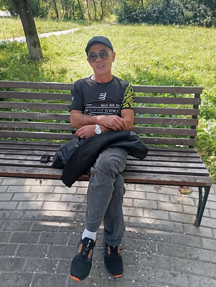  46338897  , 49 ,    