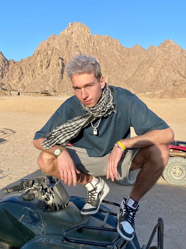  ,   , 28 ,  