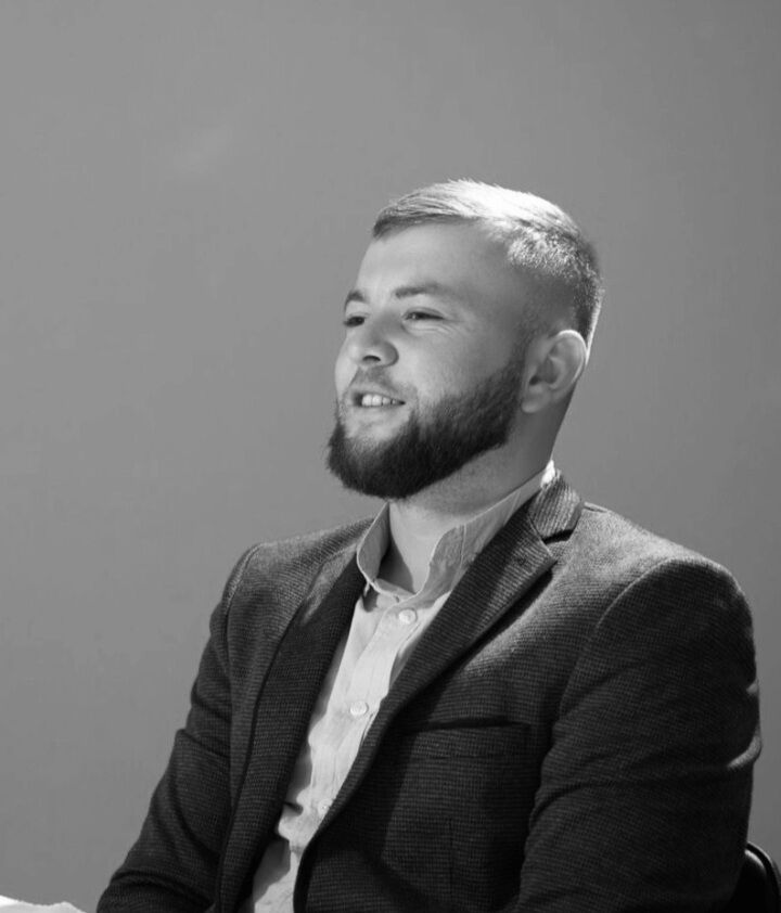  32411727  Auuufff, 30 ,    