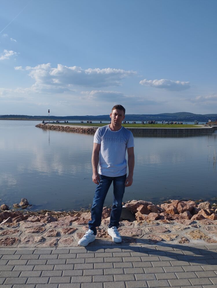  Mosonmagyarovar,   , 35 ,     , c 