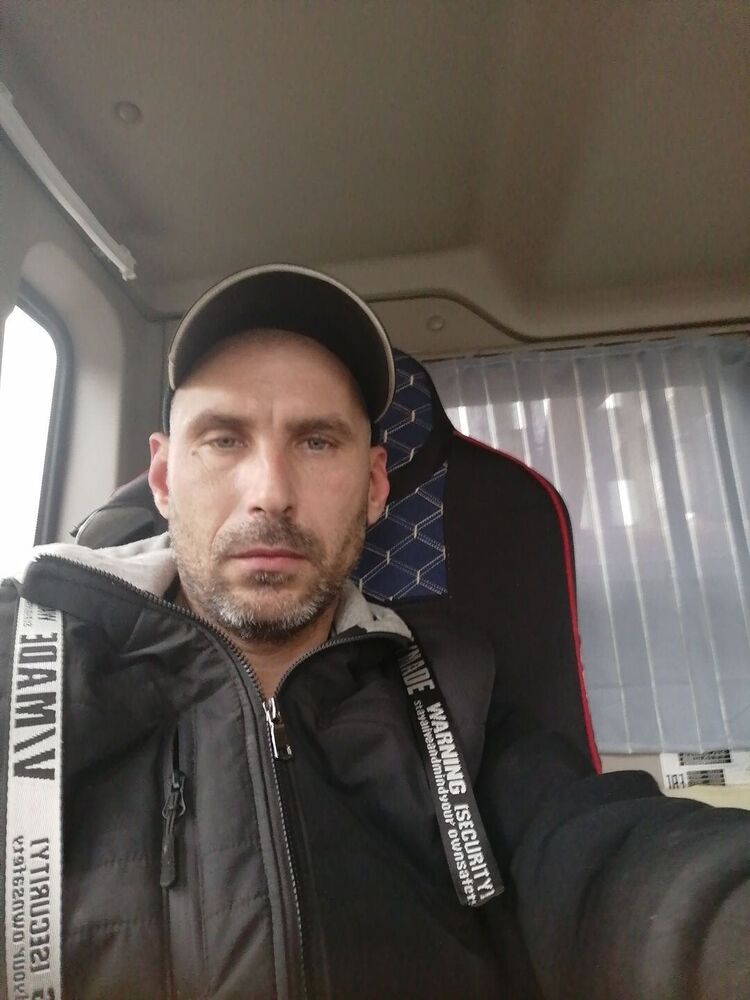  54152567  , 40 ,    -