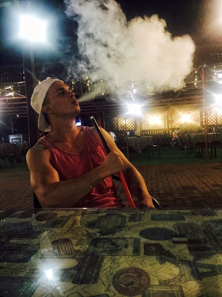  ,   Oleg, 33 ,   