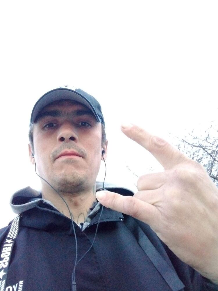  ,   Vladimir, 44 ,   ,   , c , 