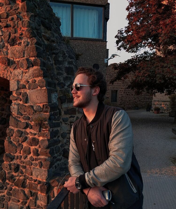  ,   , 27 ,   