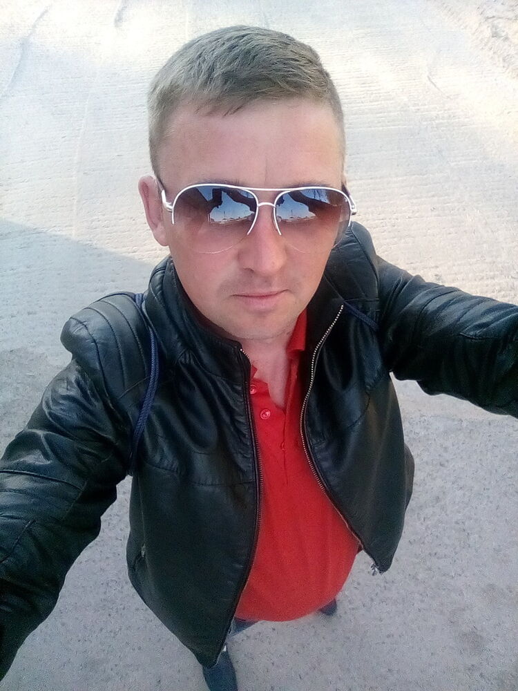  ,   Denis, 41 ,   ,   , c 