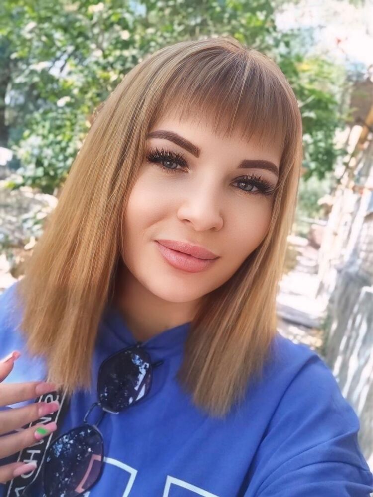  53082257  , 35 ,    --