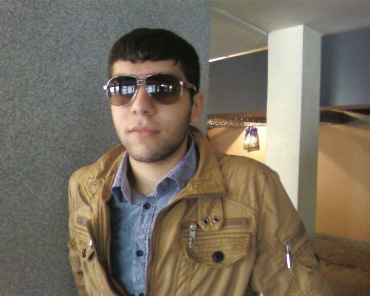  ,   Hovo, 34 ,   