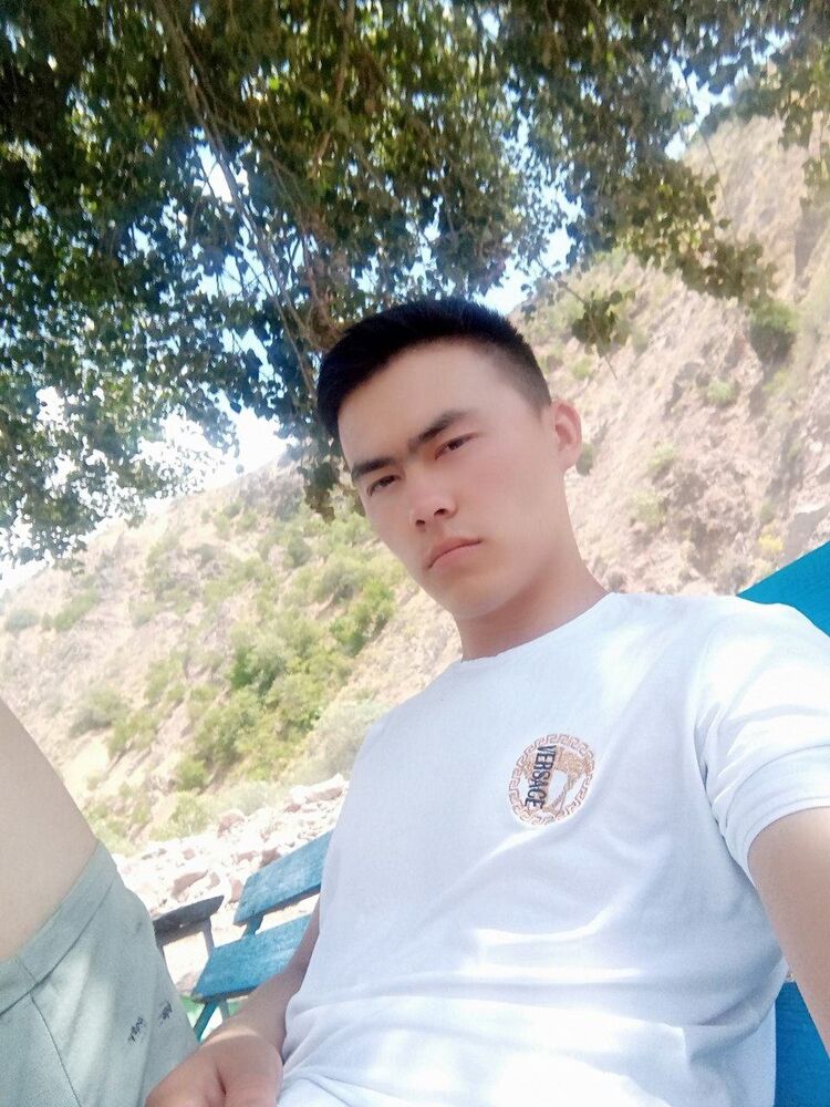  49194917  Abror, 26 ,    