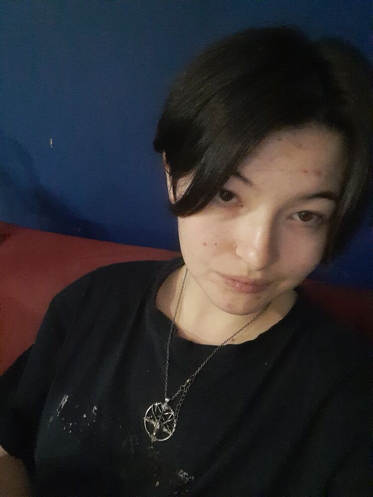  30447567  Renata, 23 ,    