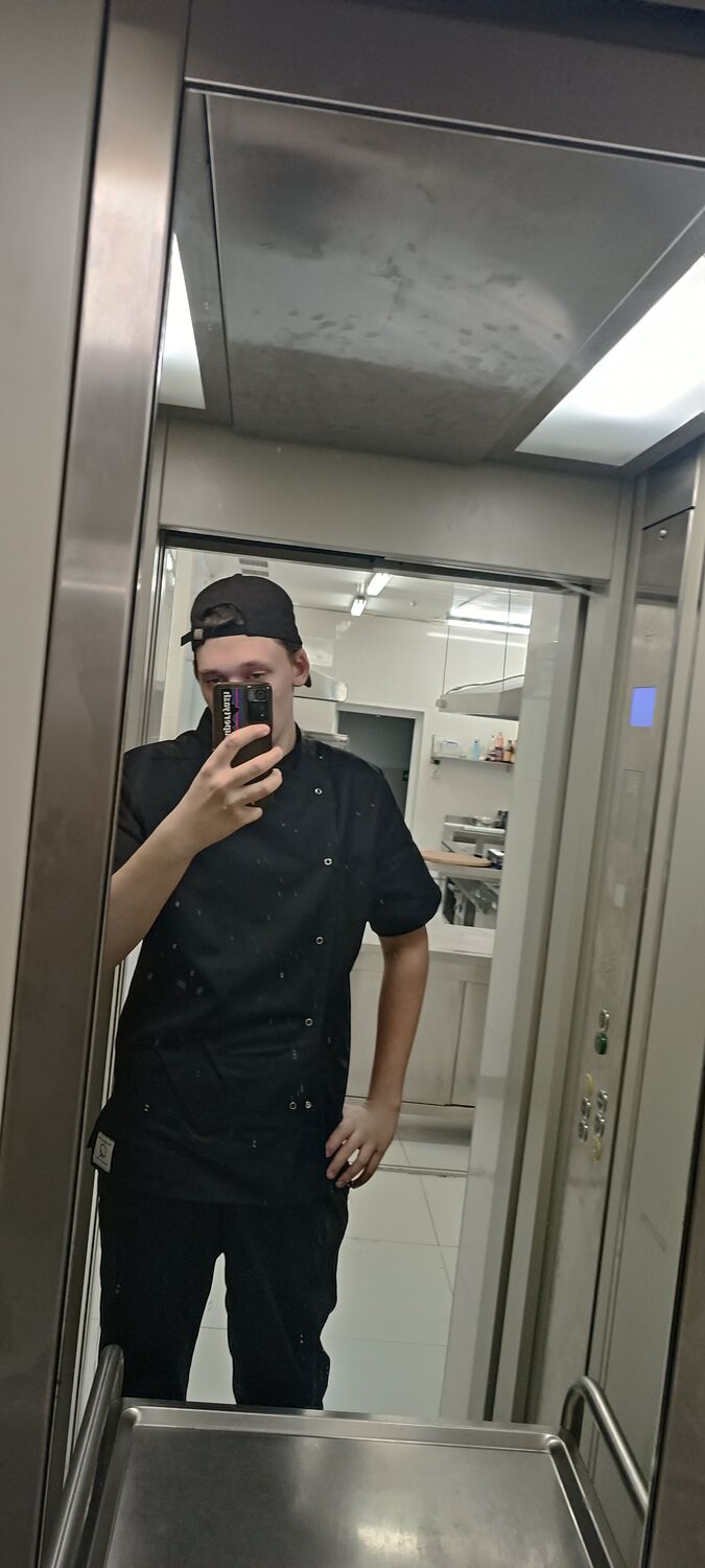  40521747  , 20 ,    