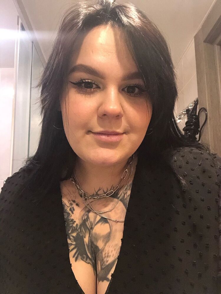  48877437  , 27 ,    