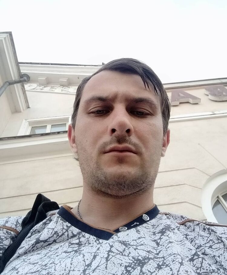  45860137  , 37 ,    