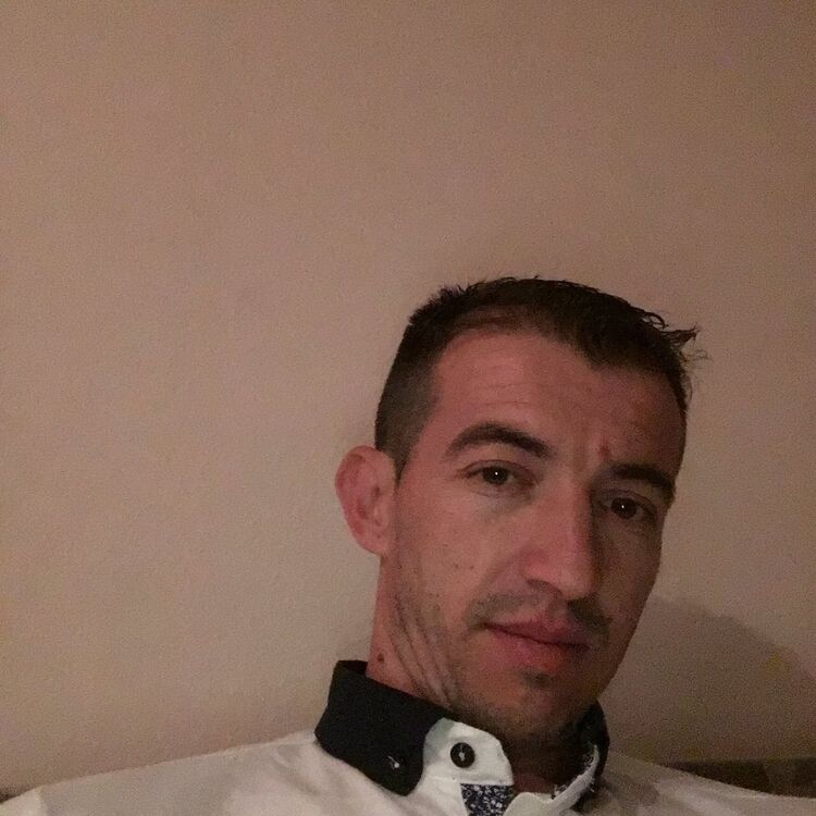  54144387  Sladjan, 45 ,    