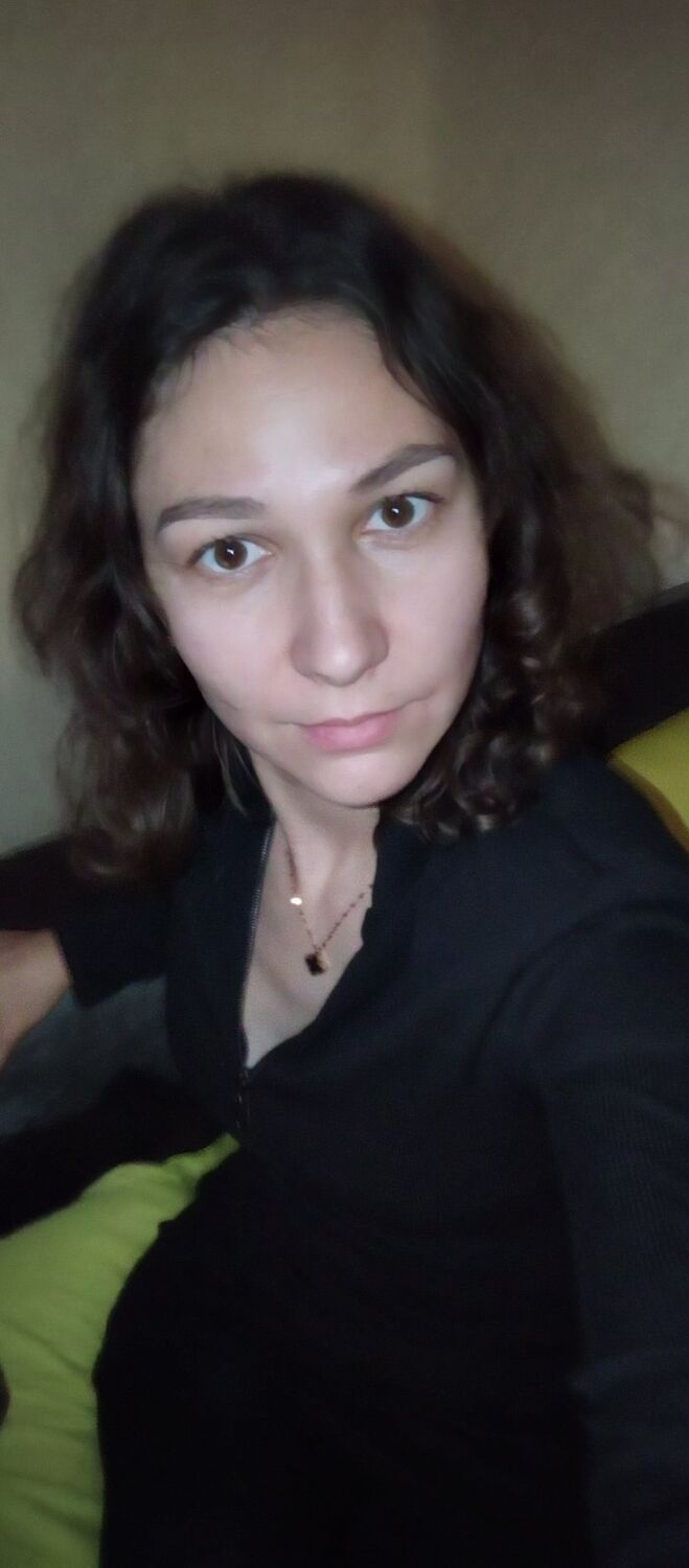  46970327  , 33 ,    