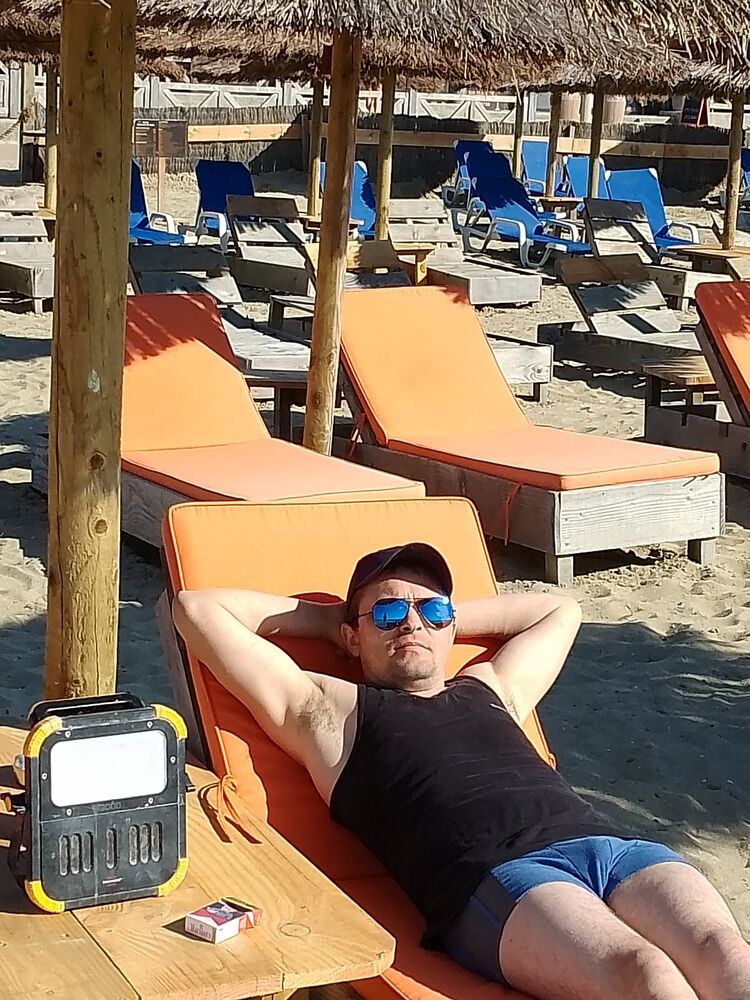  28362857  ALEXANDRU, 37 ,    