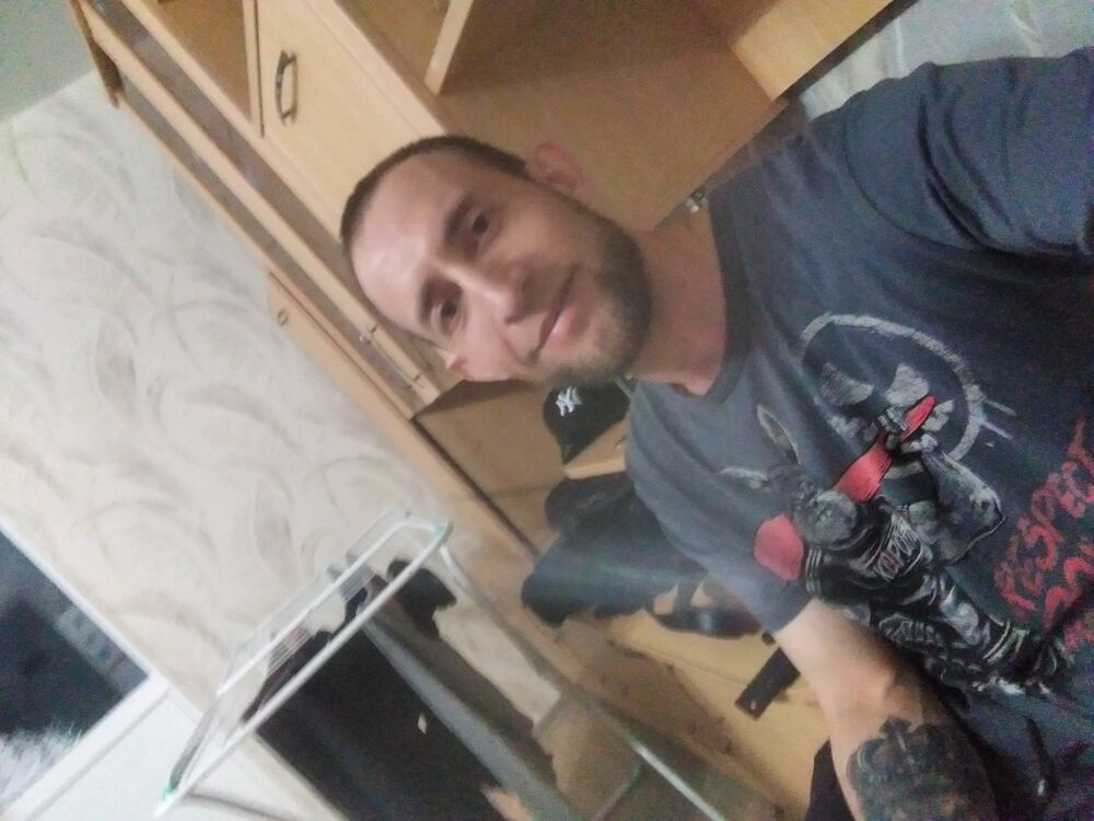  50531777  Seryoga, 37 ,    --