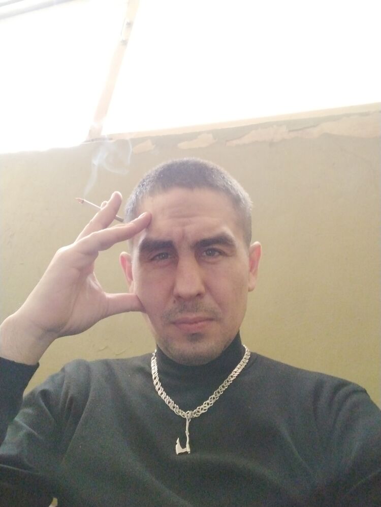  52886207  , 33 ,    