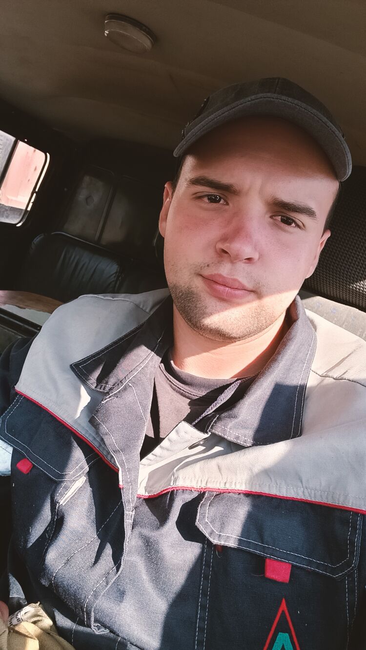  40174437  , 23 ,     