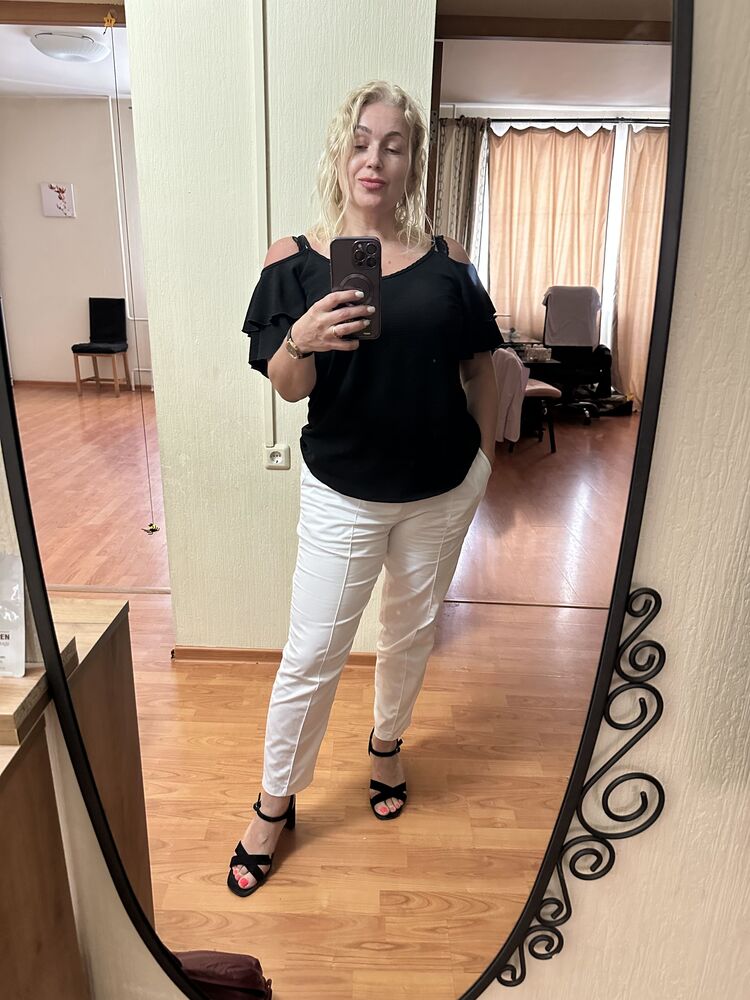  52155277  Olga, 46 ,    