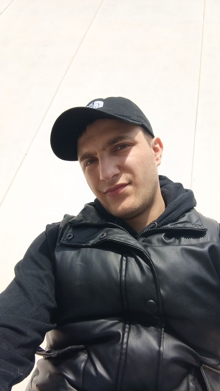  43740667  , 28 ,    
