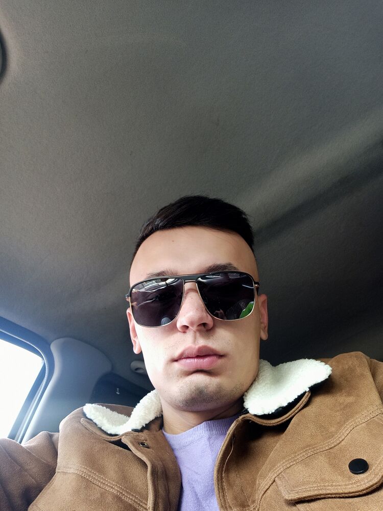  32368867  Aziz, 30 ,    