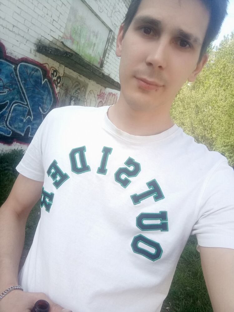  34534107  , 28 ,    