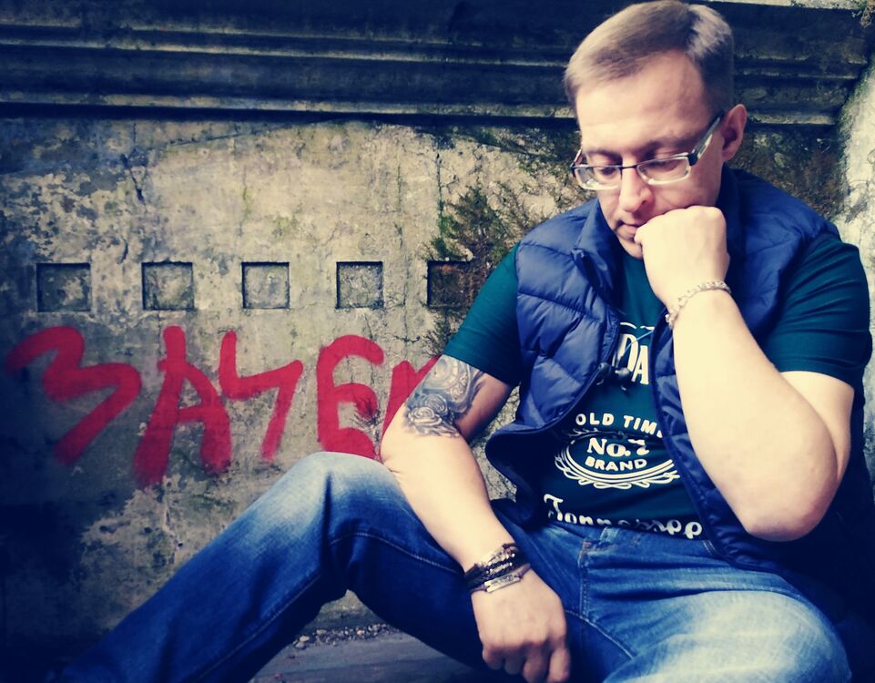  43809197  , 39 ,    -