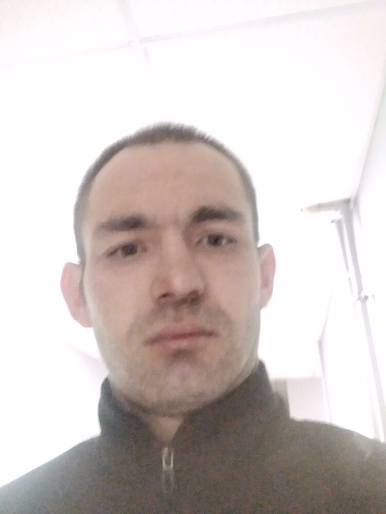  40061477  , 35 ,    
