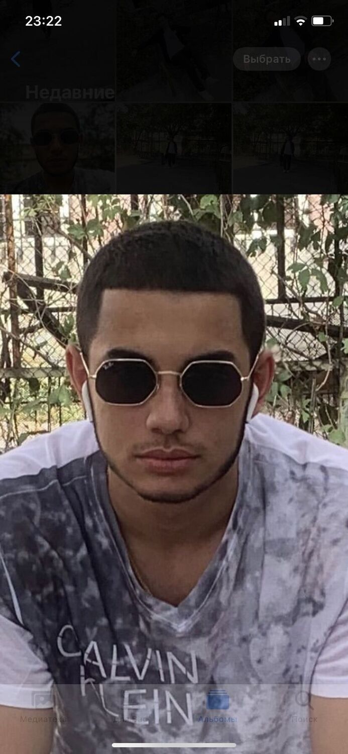  ,   Roman, 22 ,   ,   