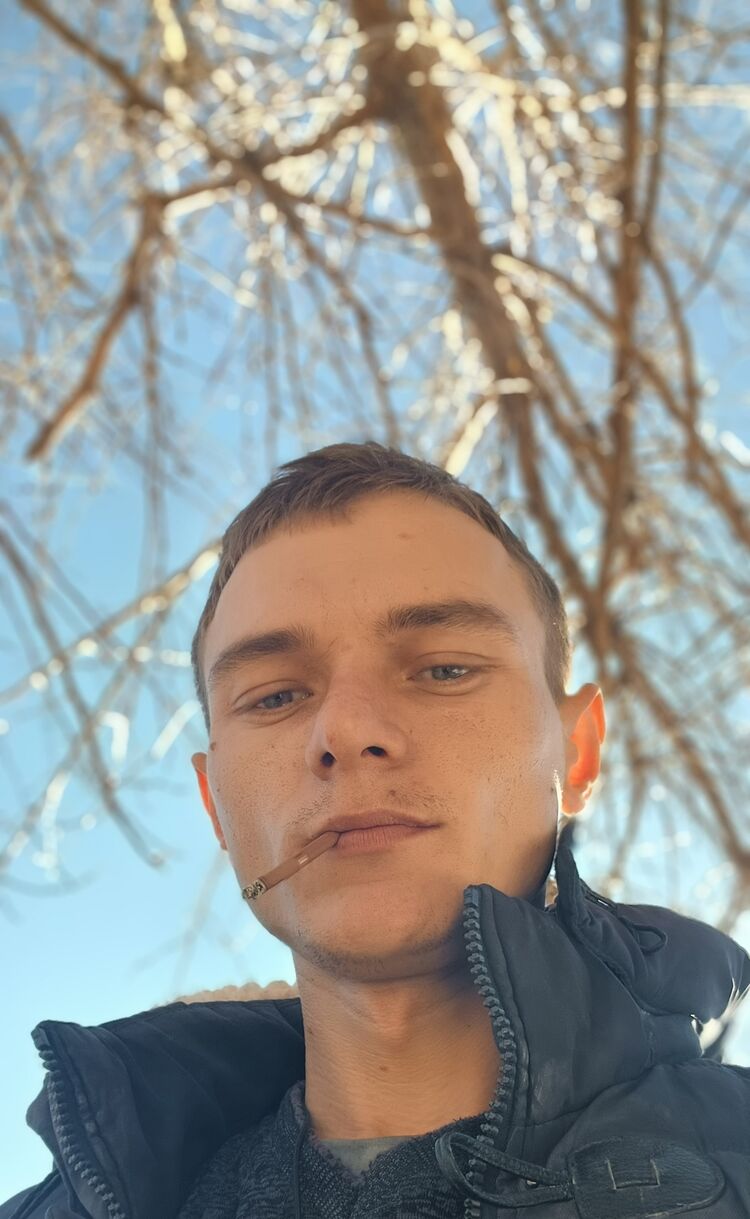  40401887  , 32 ,    
