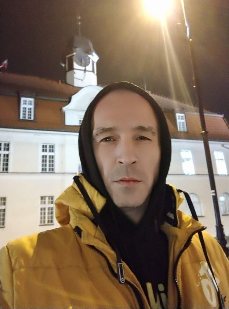  Kornik,   , 43 ,     , c , 