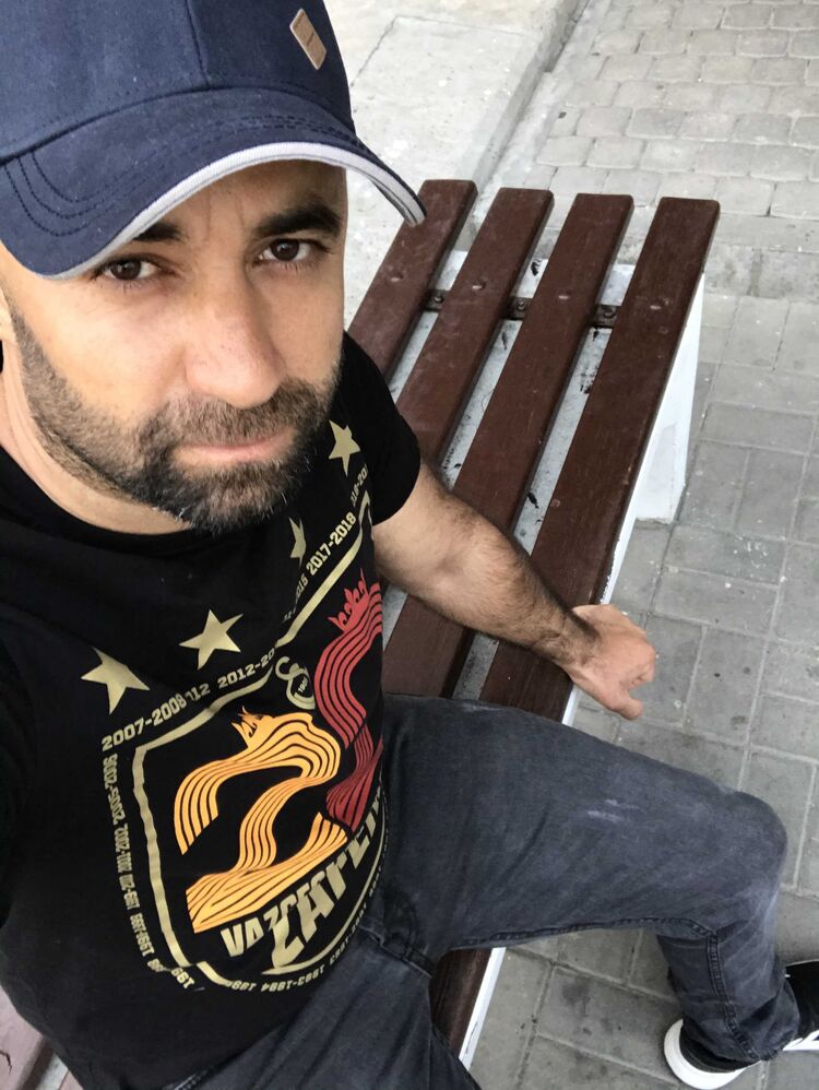  ,   Eser, 33 ,   ,   