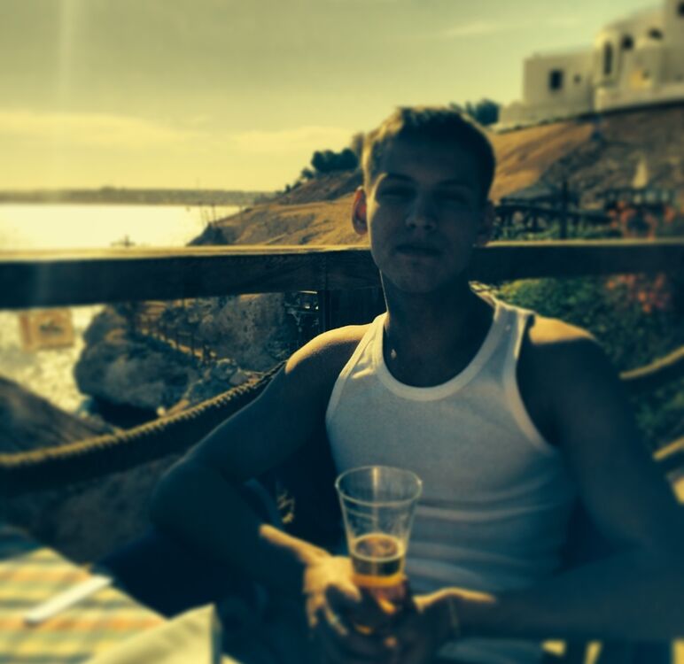  54487537  Noname, 29 ,     