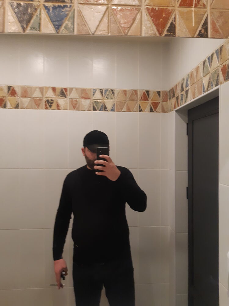  47975157  Davit, 31 ,    
