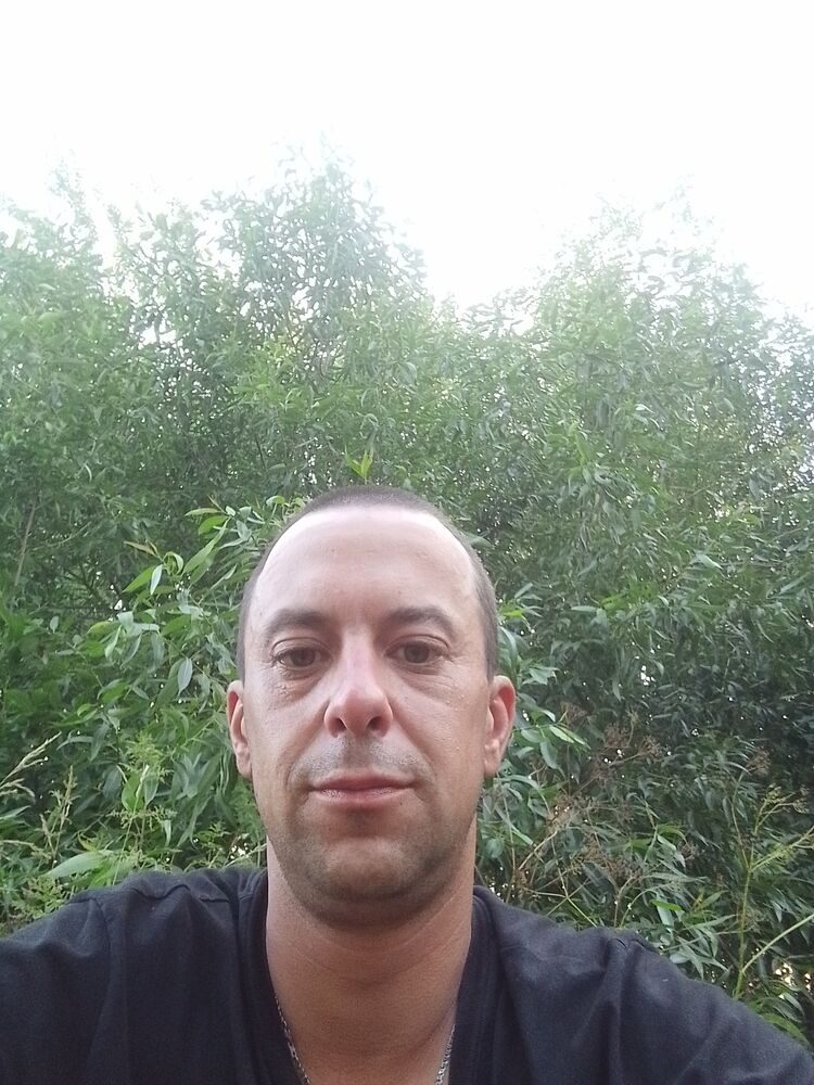  44704427  , 35 ,    