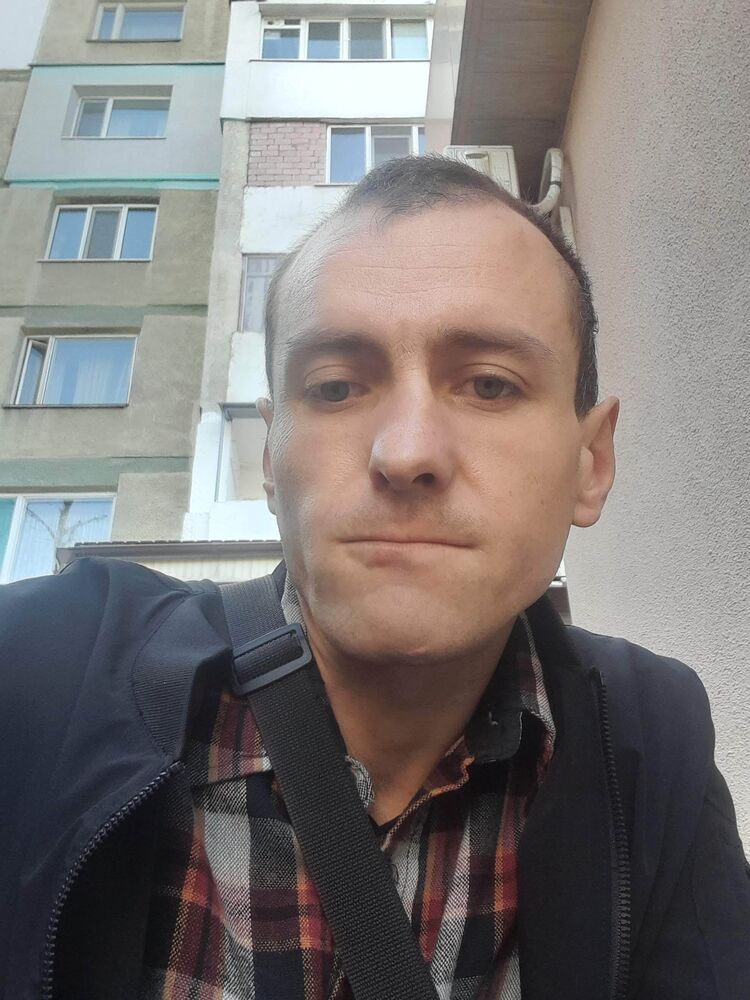  ,   Ionel, 30 ,   ,   