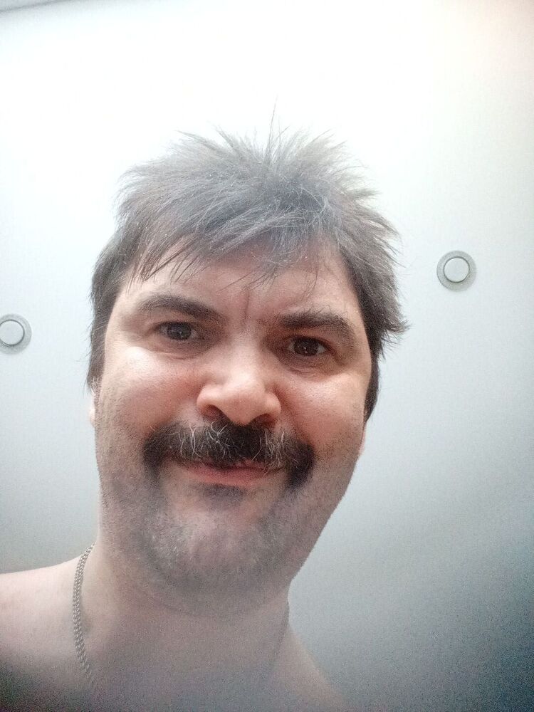  44348547   , 43 ,    