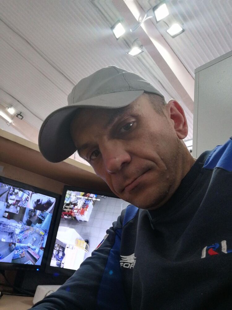  46988687  , 44 ,    